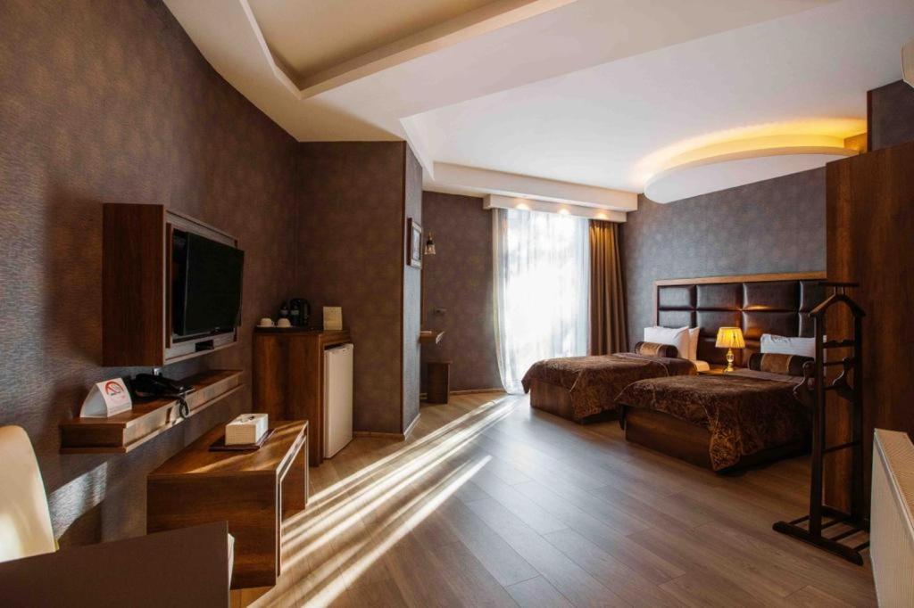 Green Queen Hotel Tbilissi Extérieur photo