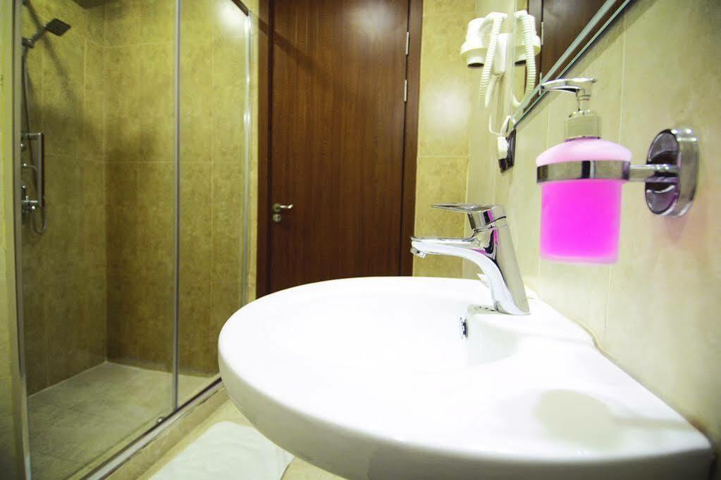 Green Queen Hotel Tbilissi Extérieur photo